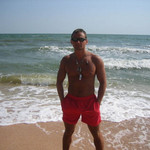 BRUTTO, 48