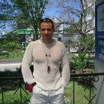 BRUTTO, 48