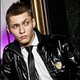 Vladik, 33
