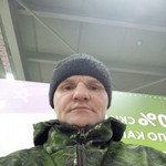 Aleksandr, 44